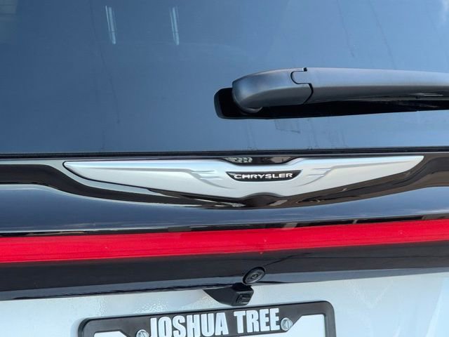 New 2026 Chrysler Pacifica Select FWD image 11