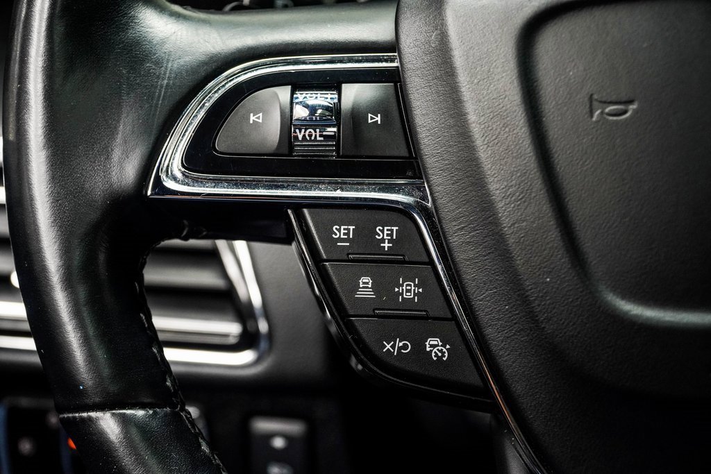 Used 2024 Lincoln Navigator L 4WD image 27
