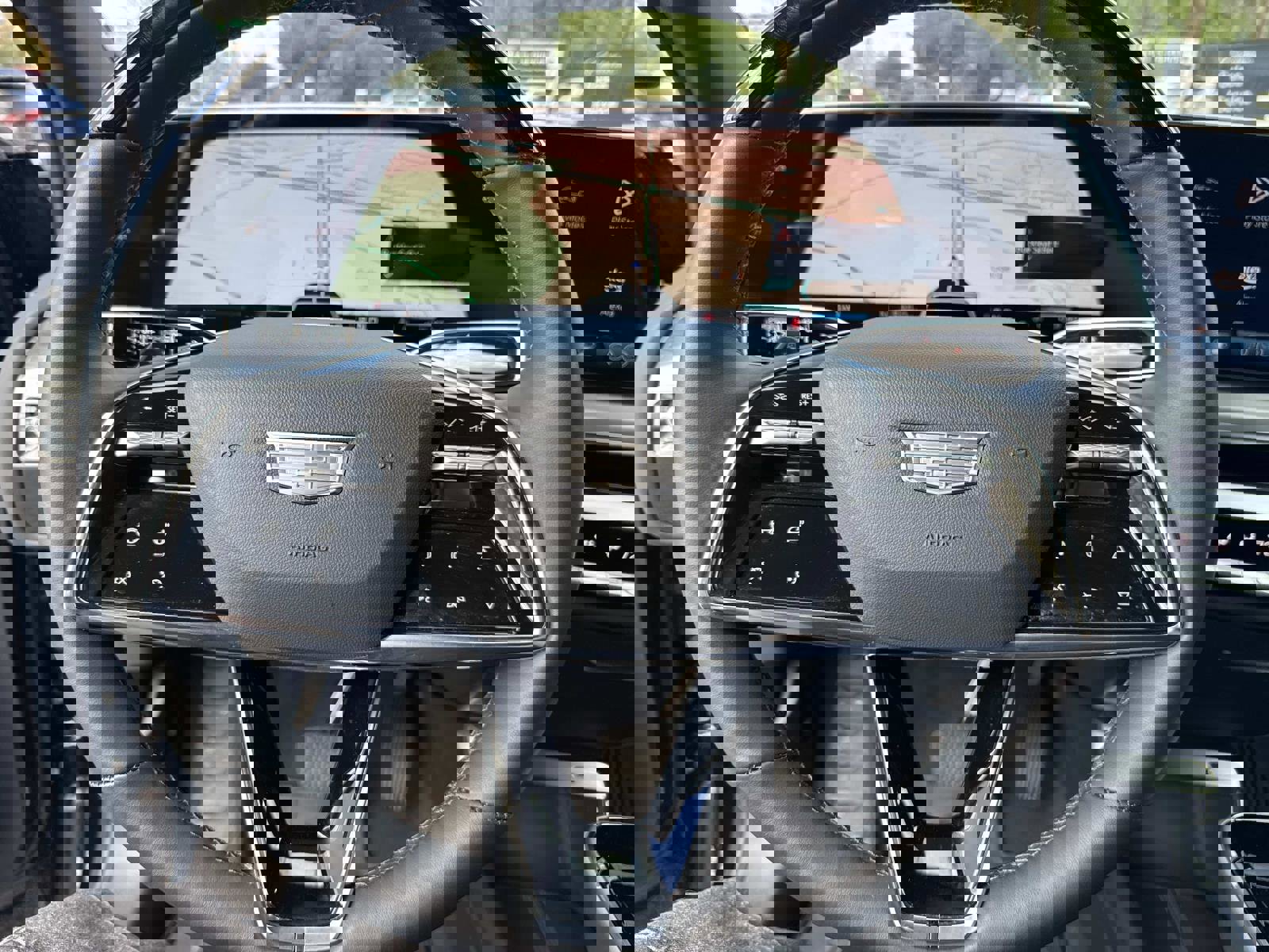 New 2025 Cadillac Lyriq Luxury image 30