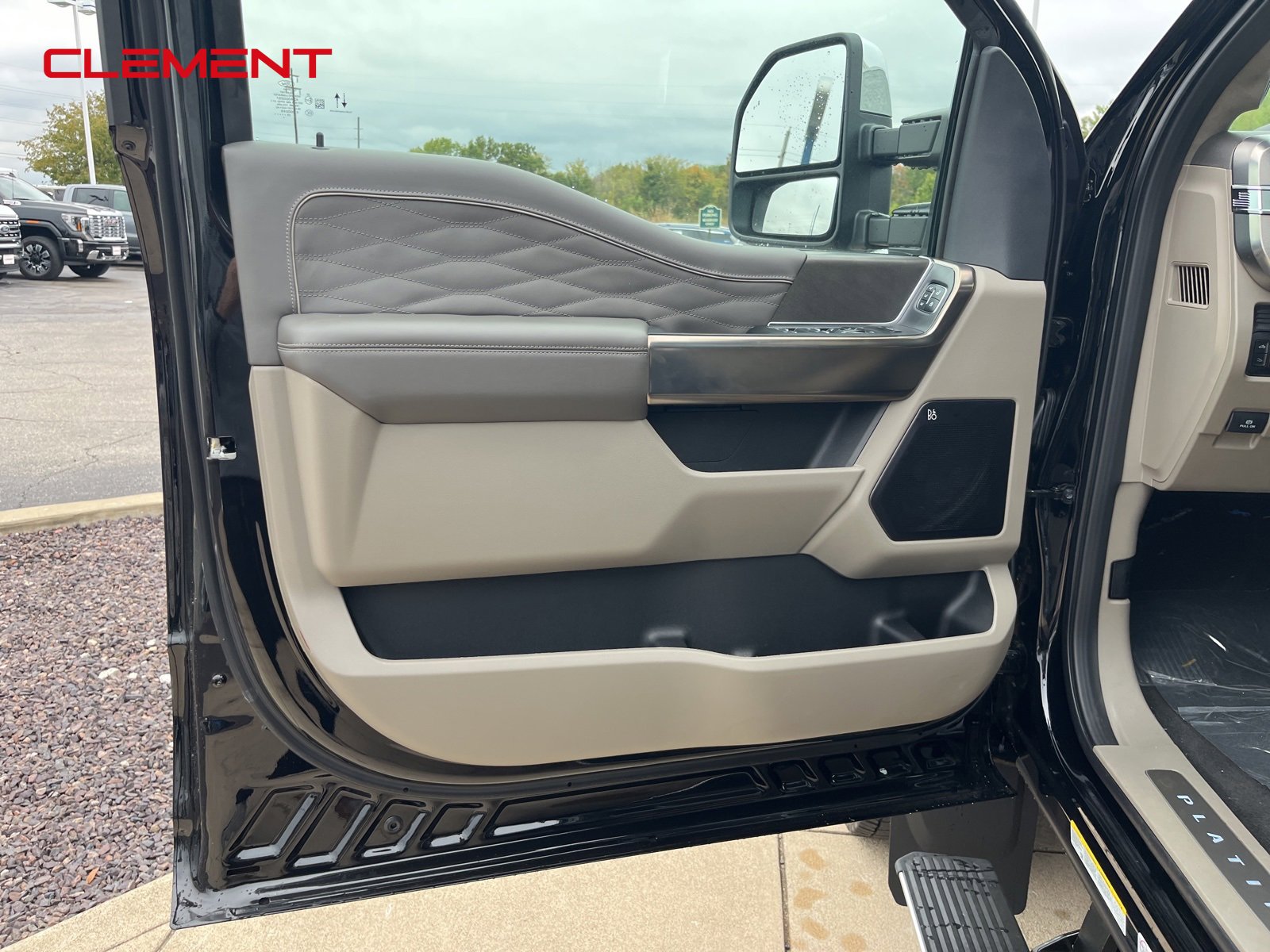 New 2026 Ford F450 Platinum image 33