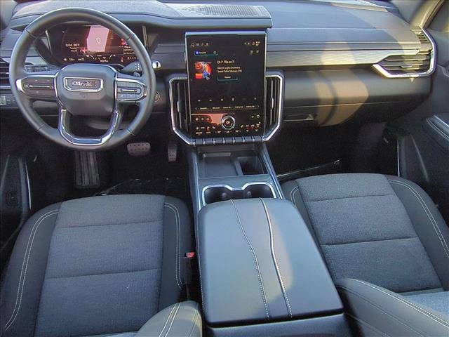 Used 2025 GMC Acadia Elevation AWD/4WD image 17