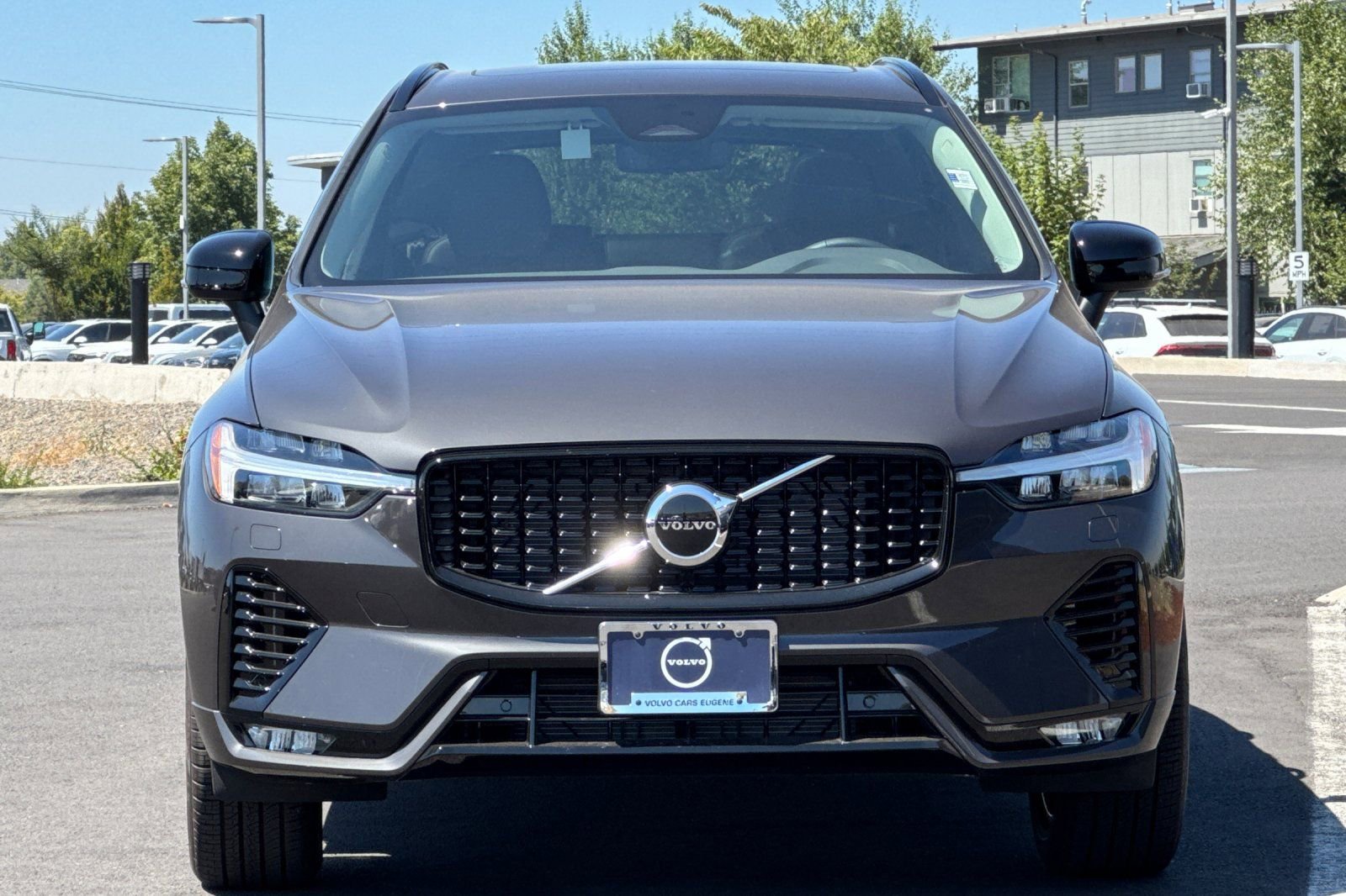 New 2025 Volvo XC60 B5 Core w/ Protection Package Premier image 8
