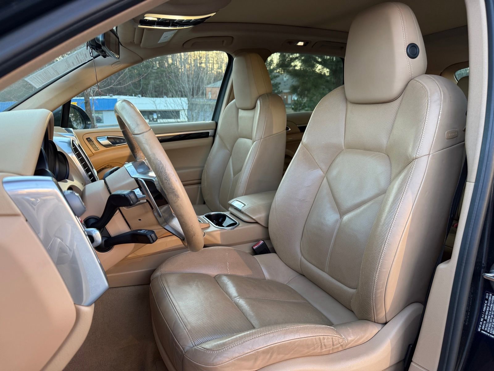 Used 2016 Porsche Cayenne image 35