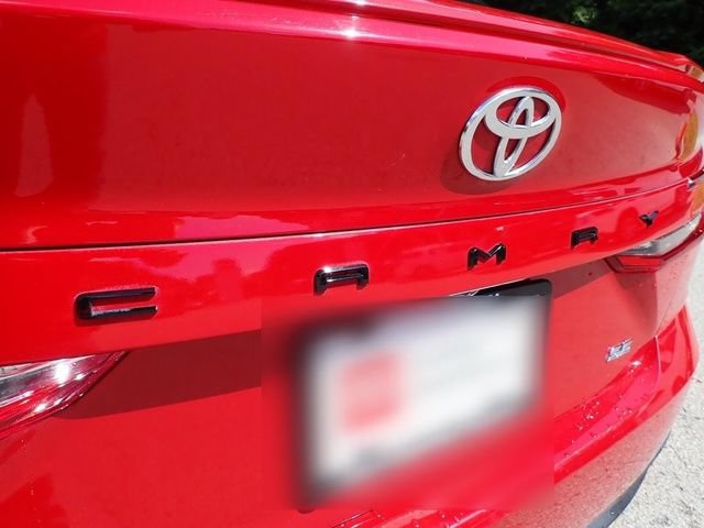 Used 2025 Toyota Camry SE FWD image 7