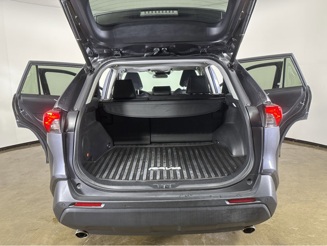 Used 2023 Toyota RAV4 XLE Premium image 20