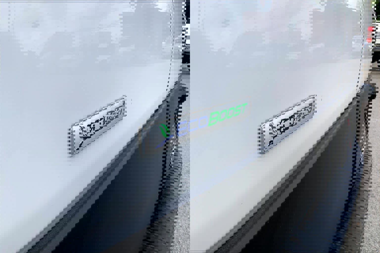 Used 2020 Ford Transit 250 Medium Roof w/ Load Area Protection Package image 8