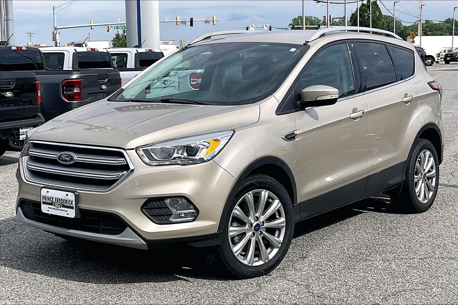 Certified 2017 Ford Escape Titanium AWD/4WD image 3