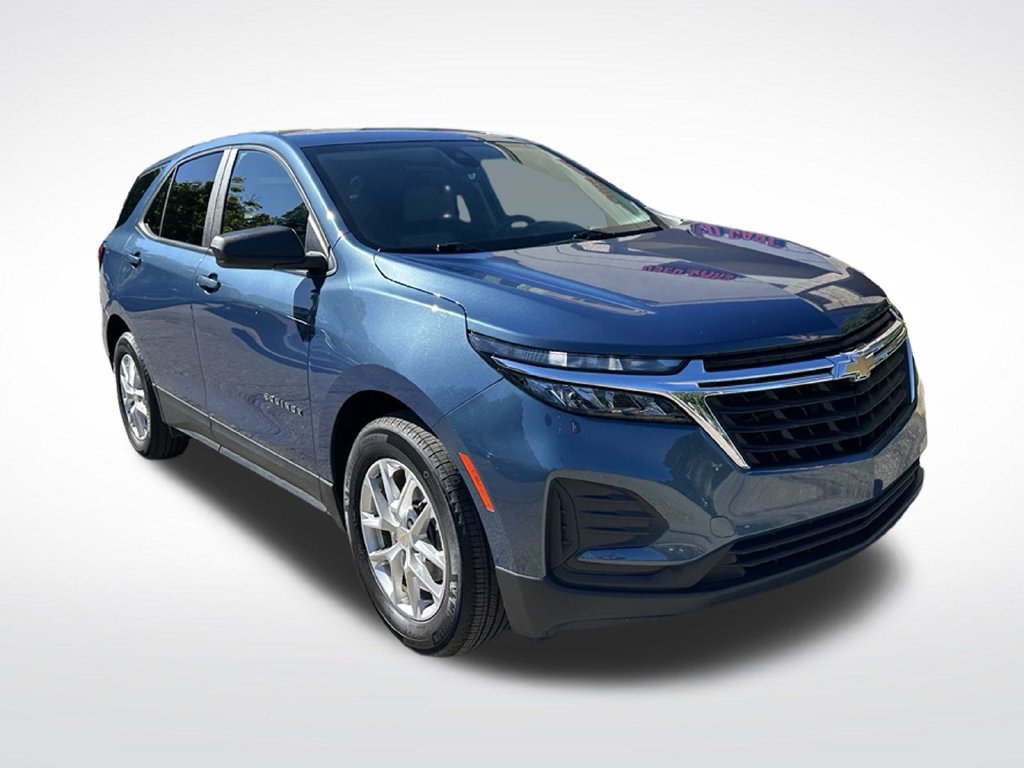 Certified 2024 Chevrolet Equinox LS w/ LS Convenience Package FWD image 8