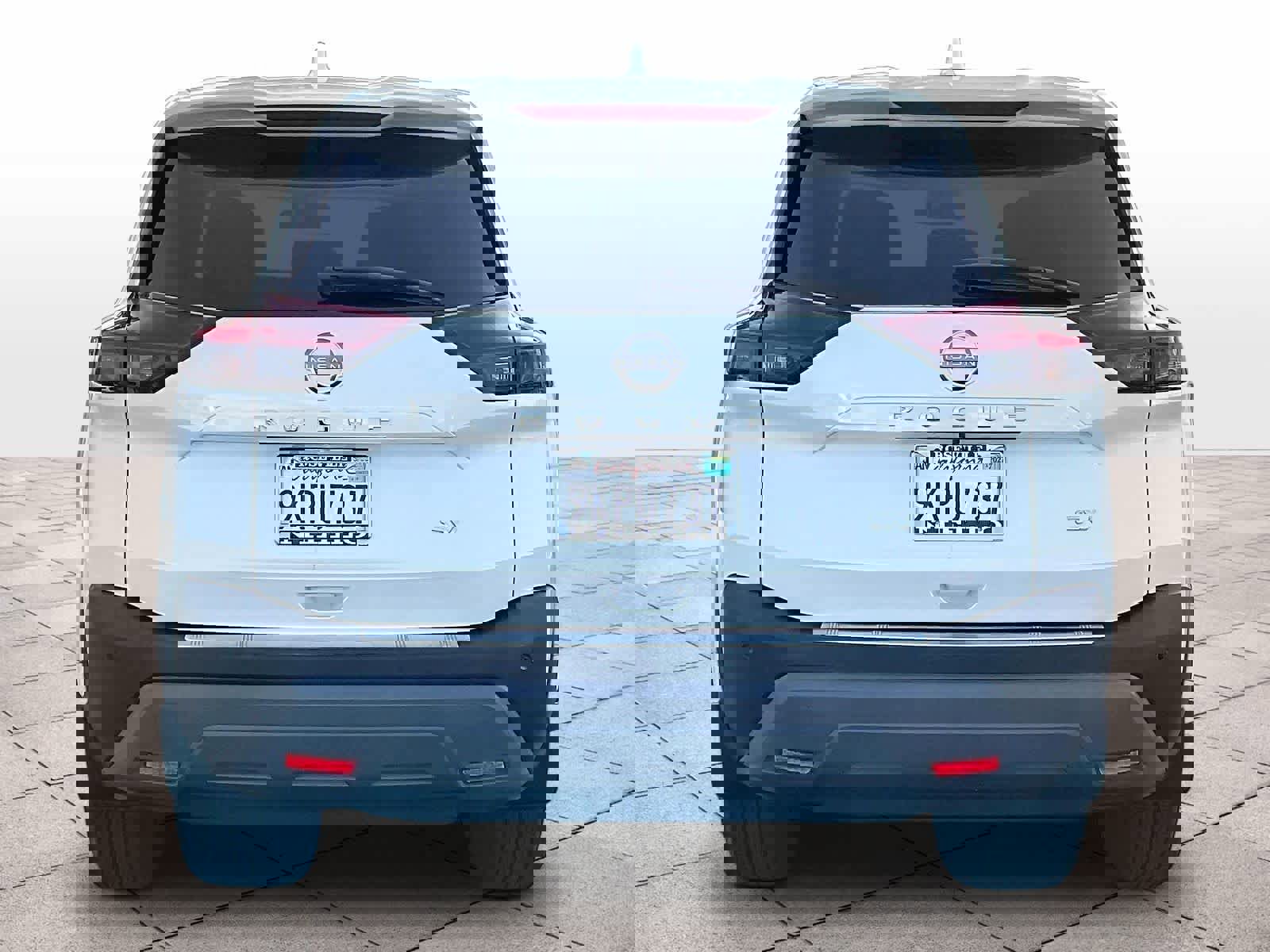 Used 2023 Nissan Rogue SV image 7