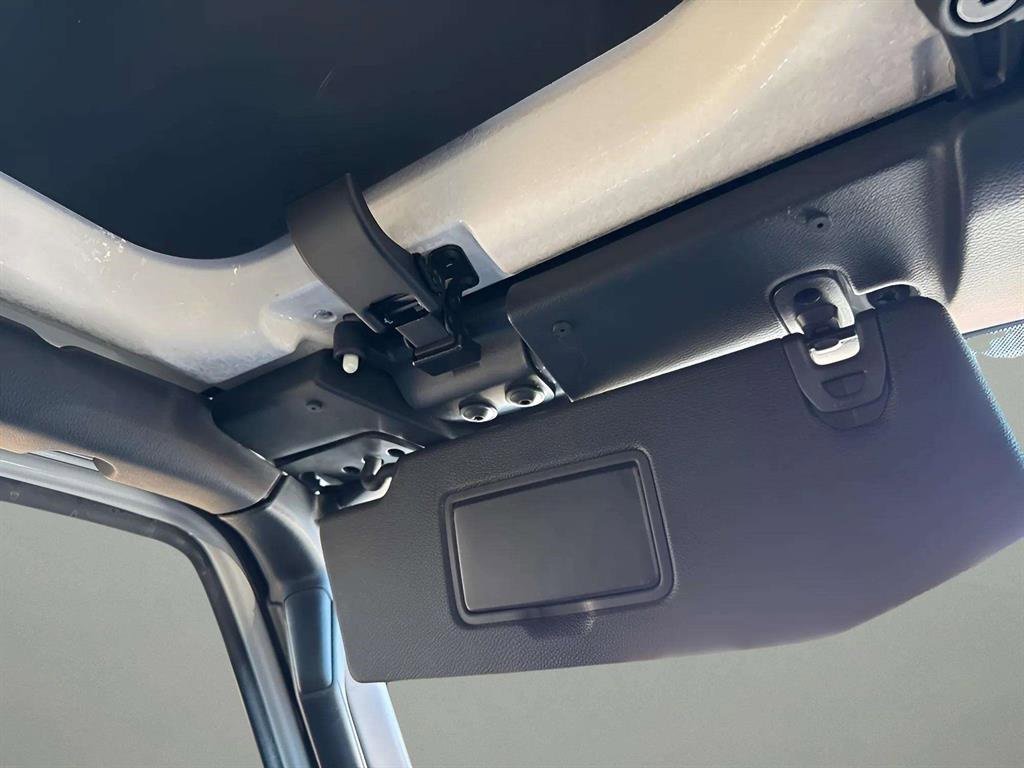 Used 2022 Jeep Wrangler Unlimited Sahara w/ Cold Weather Group image 25