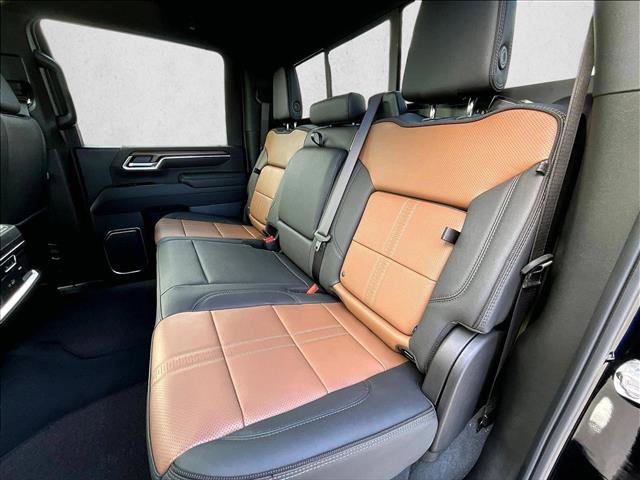 Used 2026 Chevrolet Silverado 3500 High Country w/ Technology Package AWD/4WD image 28