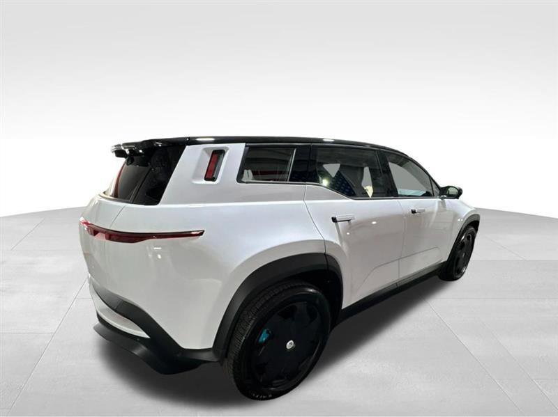 Used 2023 Fisker Ocean Extreme image 5