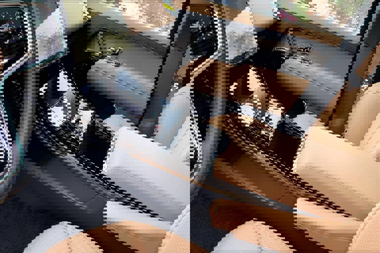 New 2026 Land Rover Range Rover Sport SE AWD/4WD image 10