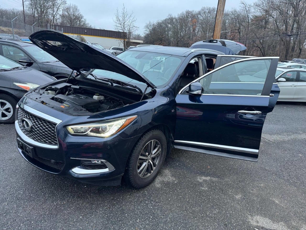 Used 2017 INFINITI QX60 Base AWD 4dr SUV w/ Premium Plus Package image 9