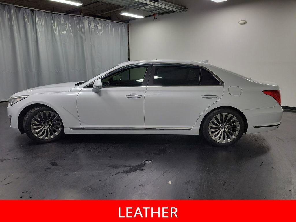 Used 2017 Genesis G90 3.3T Premium RWD image 5