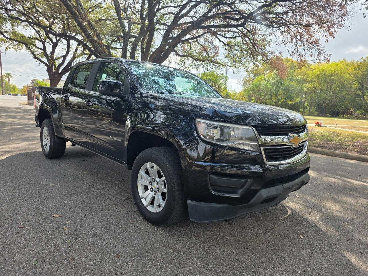 Used 2018 Chevrolet Colorado LT image 2