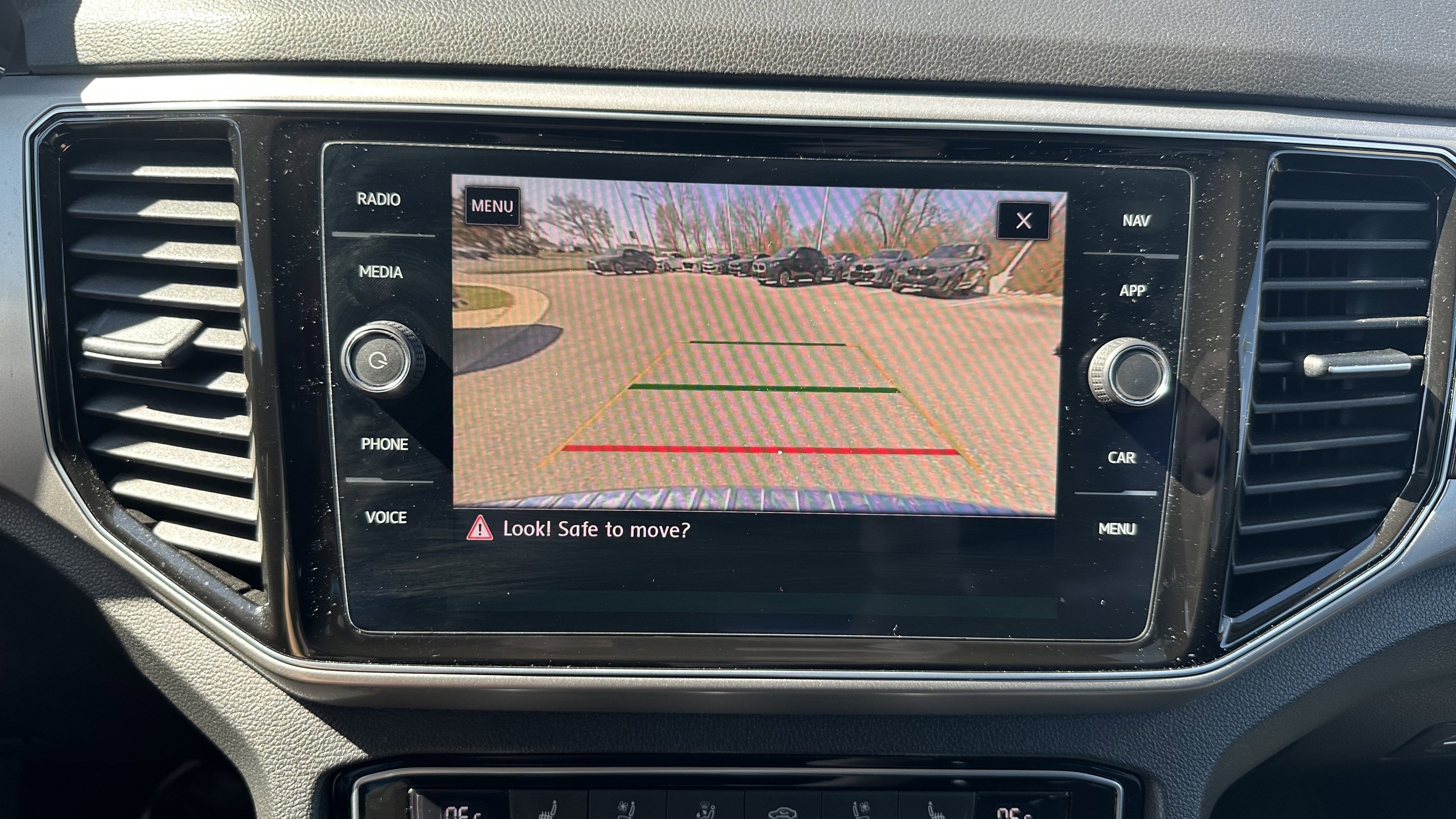 Used 2019 Volkswagen Atlas SEL Premium image 26