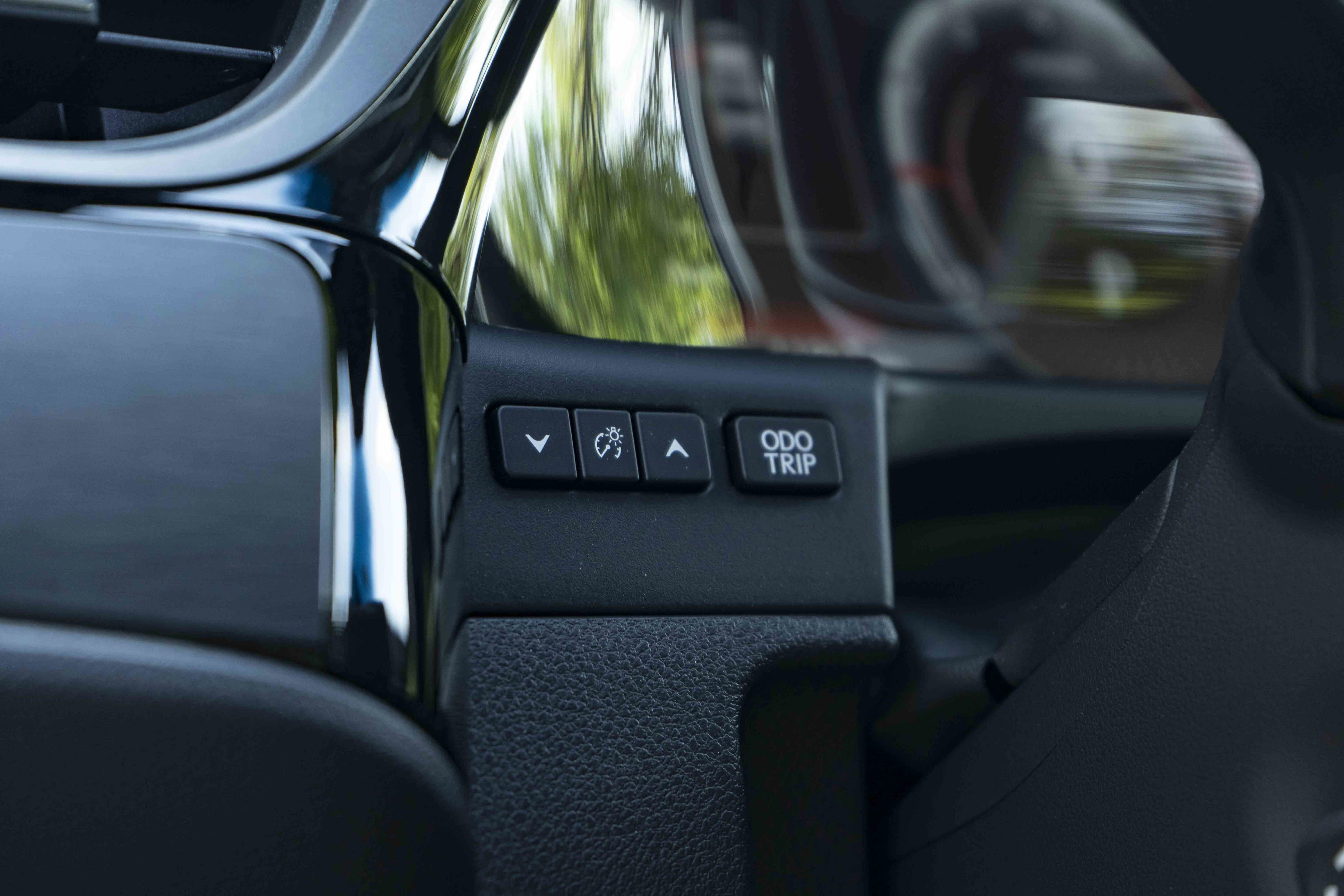 Used 2025 Lexus ES 300h w/ Premium Package image 42