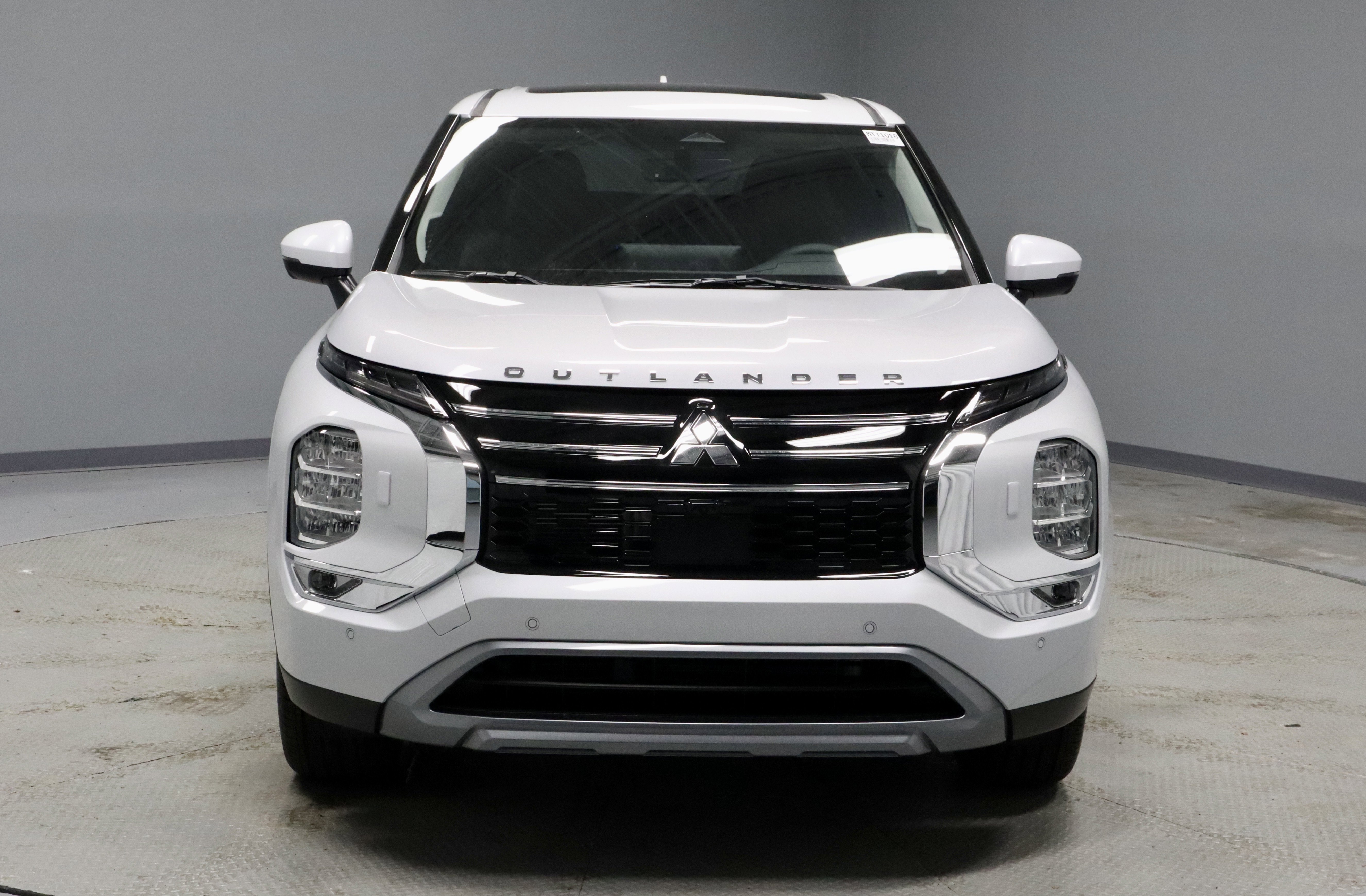 New 2026 Mitsubishi Outlander SE image 4
