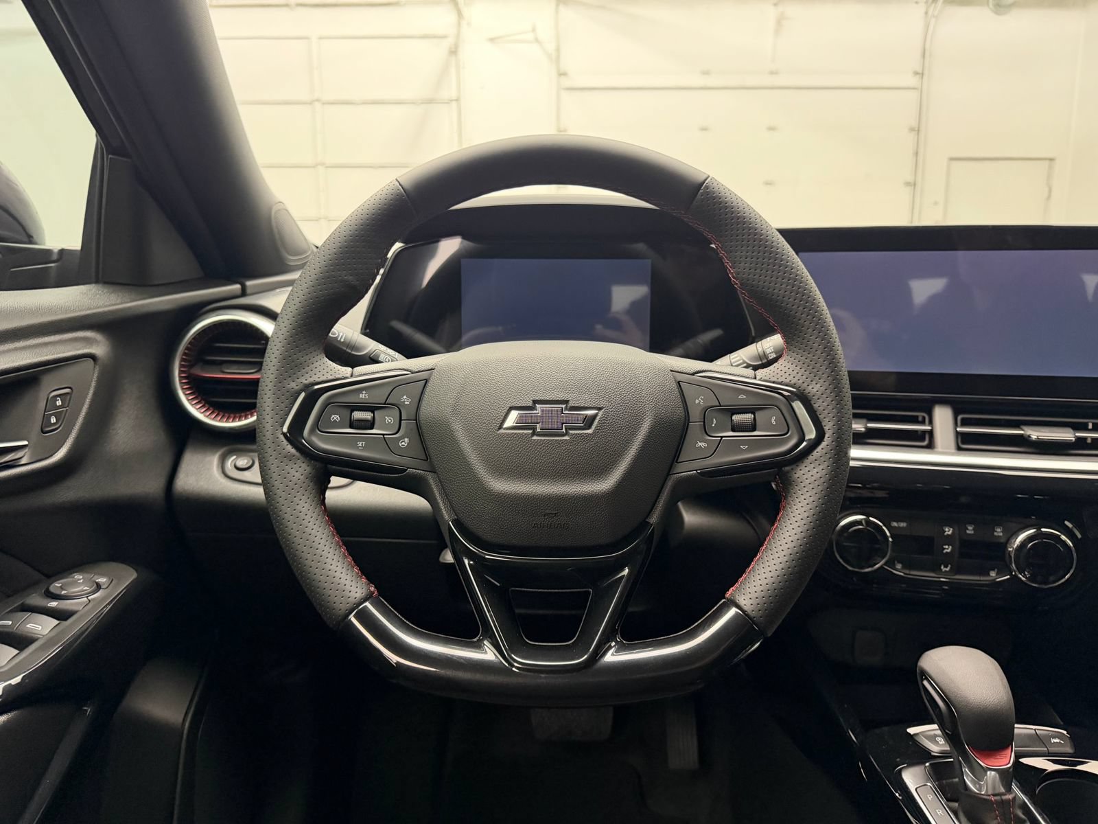 New 2026 Chevrolet Trax RS w/ Driver Confidence Package FWD image 24