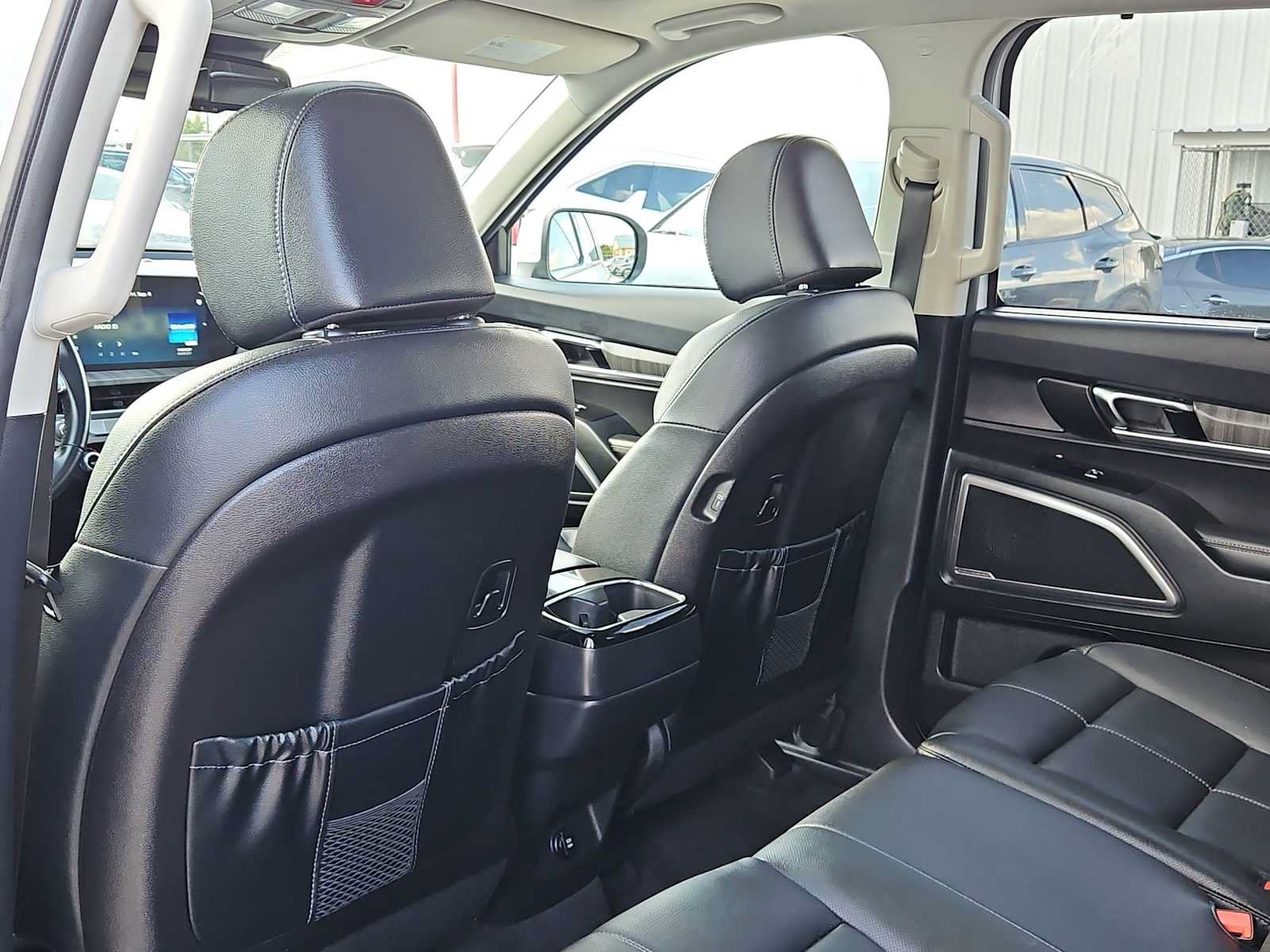 Certified 2025 Kia Telluride EX FWD image 17