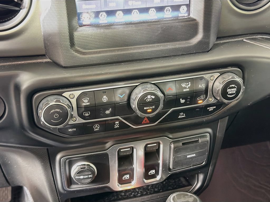 Used 2023 Jeep Wrangler Sport AWD/4WD image 34