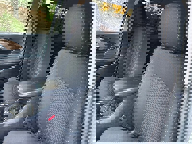 Used 2020 GMC Terrain SLE w/ Elevation Edition image 12