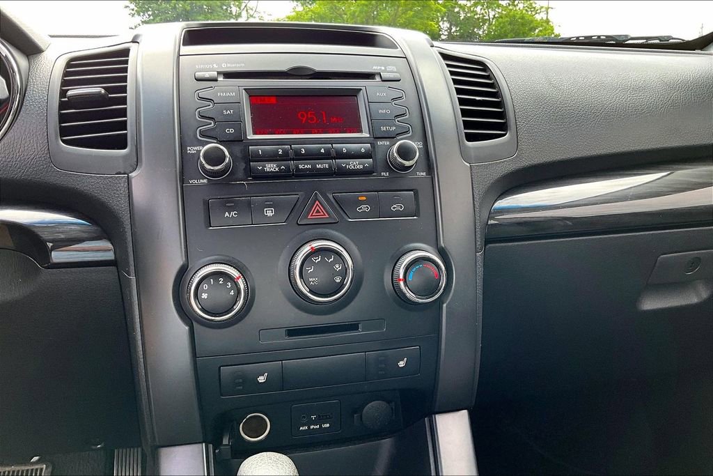 Used 2012 Kia Sorento LX w/ Convenience Pkg FWD image 31