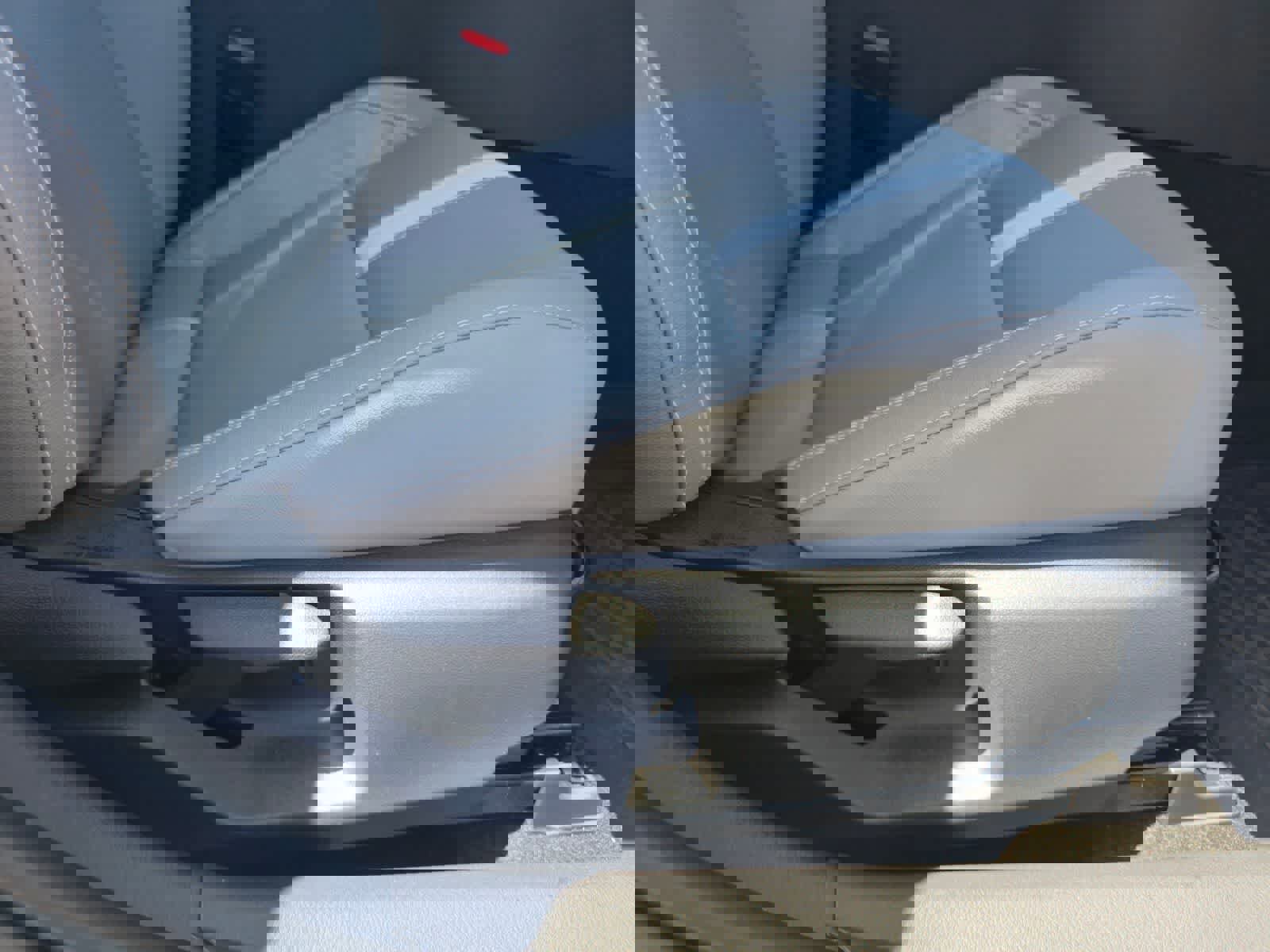 Used 2026 Toyota Camry SE w/ Multimedia Upgrade Package FWD image 9