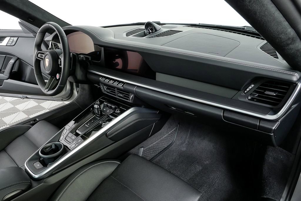 Certified 2026 Porsche 911 Carrera GTS image 26