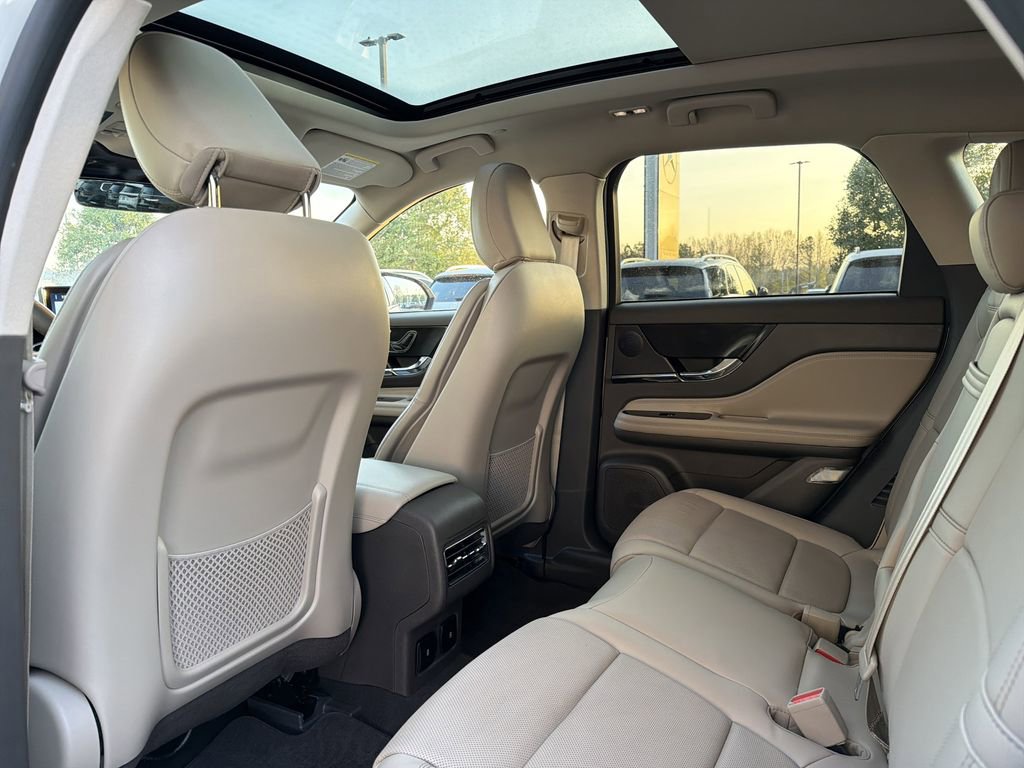 Used 2024 Lincoln Corsair Grand Touring w/ Equipment Group 301A image 12