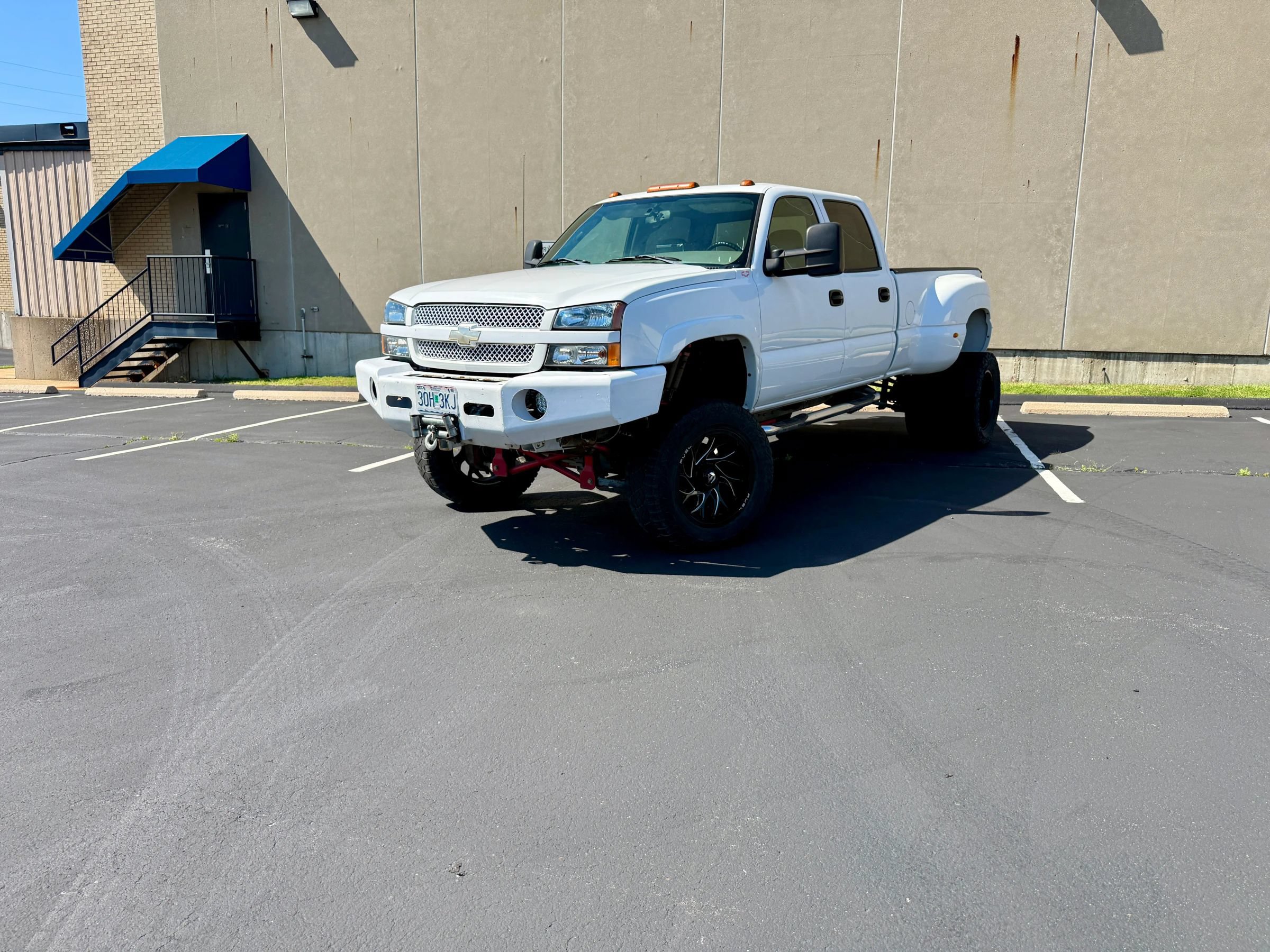 Used 2004 Chevrolet Silverado 3500 4x4 Crew Cab w/ Heavy-Duty Power Package image 5