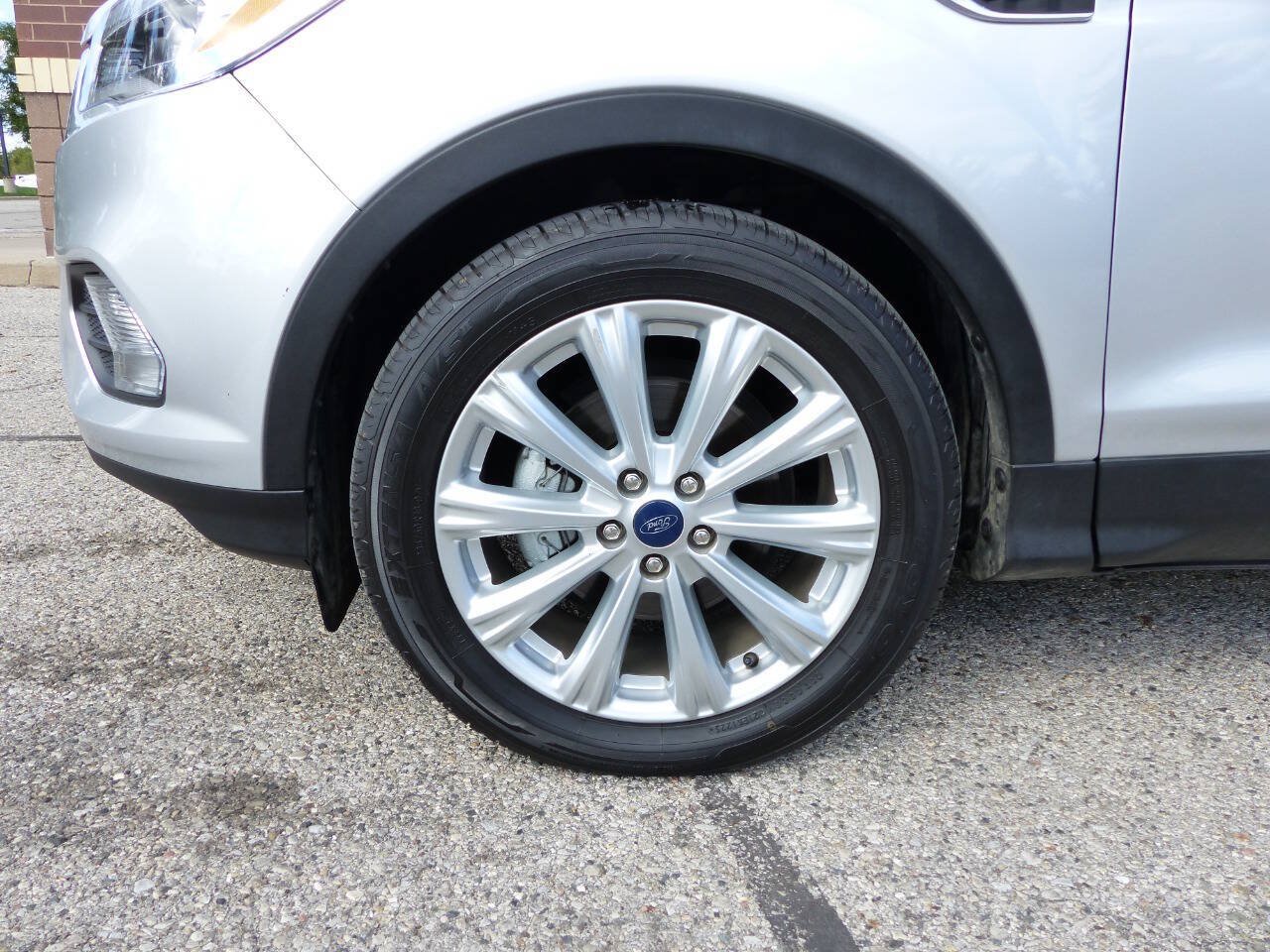 Used 2019 Ford Escape SEL FWD image 14