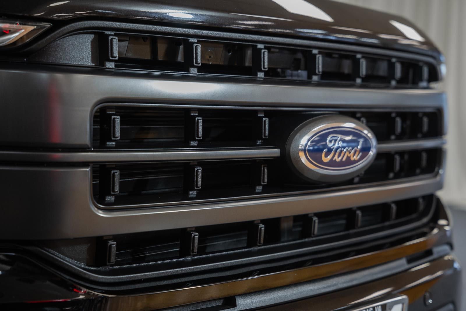 Certified 2023 Ford F150 Lariat w/ Equipment Group 502A High image 10