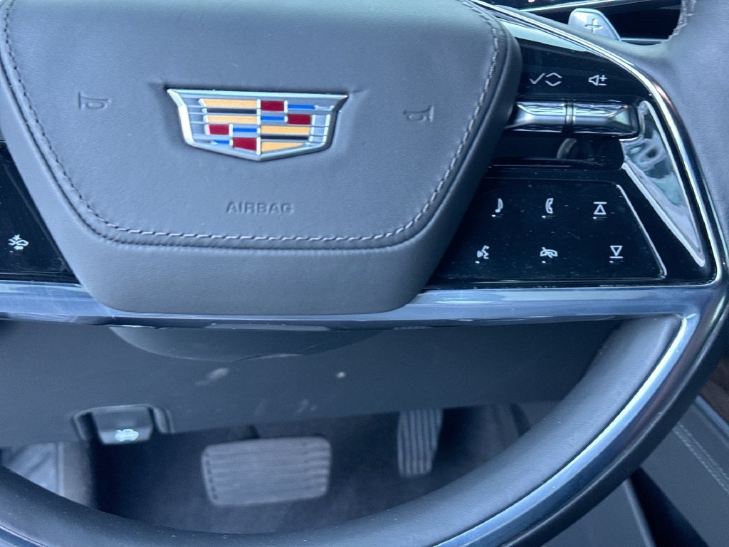 Used 2025 Cadillac Escalade ESV Sport Platinum AWD/4WD image 18