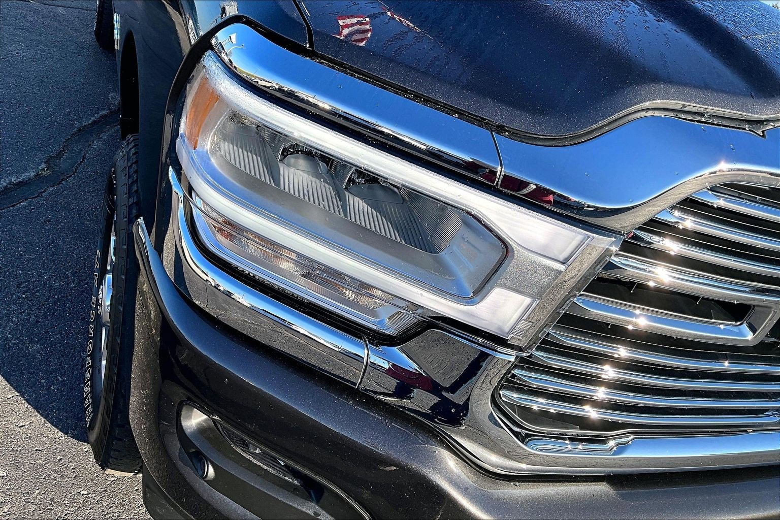 Used 2024 RAM 2500 Laramie w/ Safety Group image 31