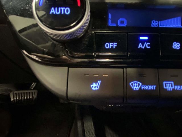 Certified 2024 Hyundai Elantra SEL w/ Convenience Package image 23