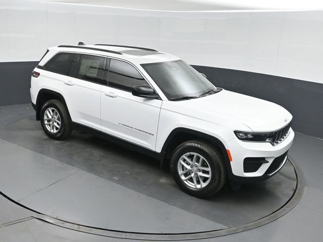 New 2025 Jeep Grand Cherokee Laredo image 27