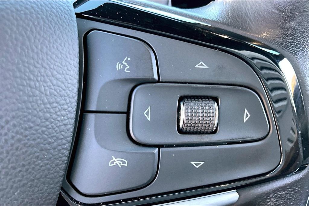 Used 2022 Buick Enclave Premium AWD/4WD image 12