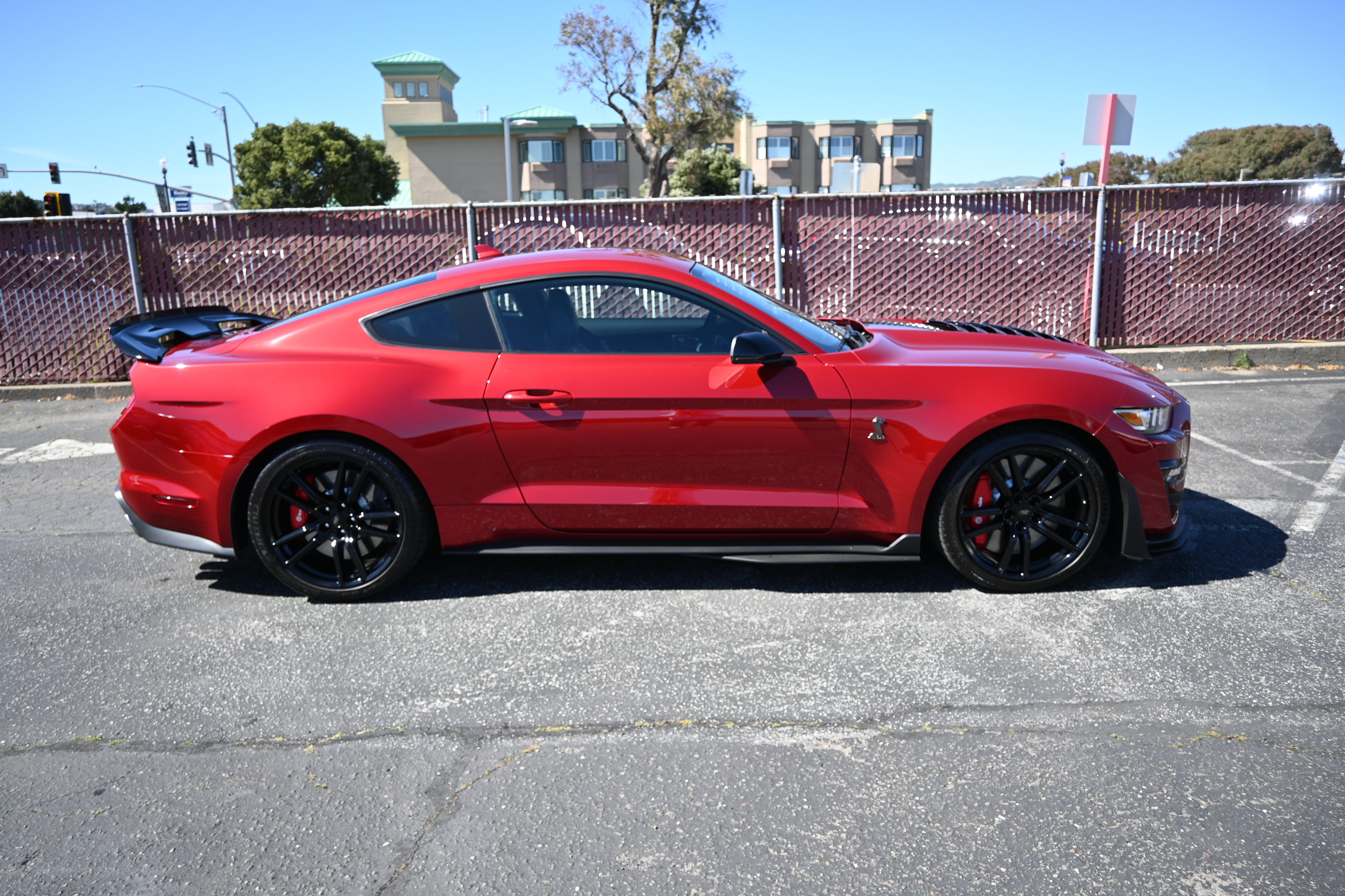 Used 2020 Ford Mustang Shelby GT500 w/ Technology Package RWD image 41