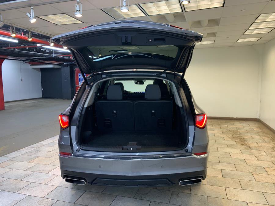 Used 2023 Acura MDX w/ Technology Package AWD/4WD image 44