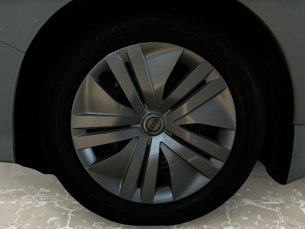 Used 2025 Nissan Leaf S FWD image 14
