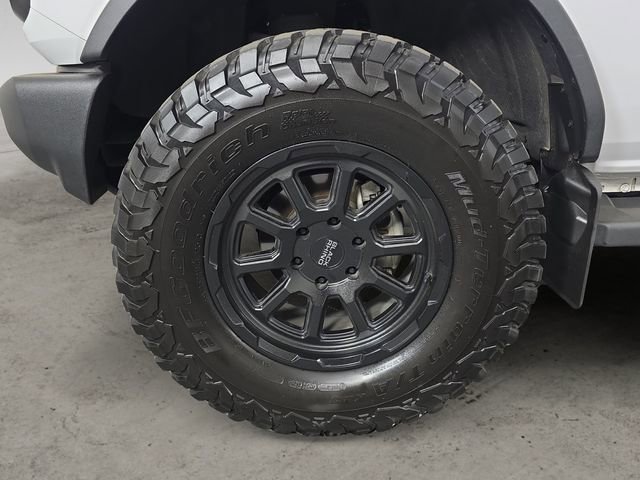 Used 2024 Ford Bronco Outer Banks image 9