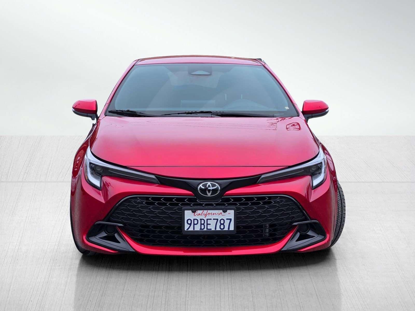 Used 2023 Toyota Corolla SE image 2