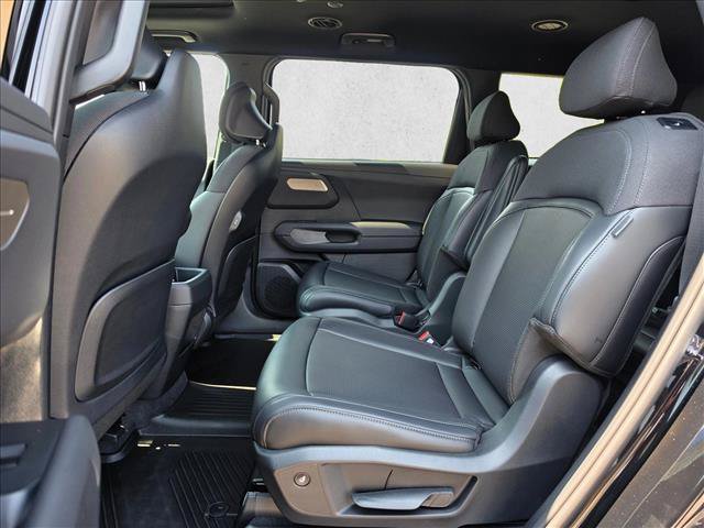Used 2027 Kia Telluride S w/ Towing Package AWD/4WD image 19