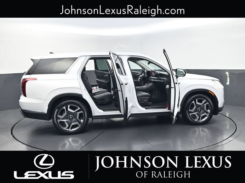 Used 2024 Hyundai Palisade Limited AWD/4WD image 32