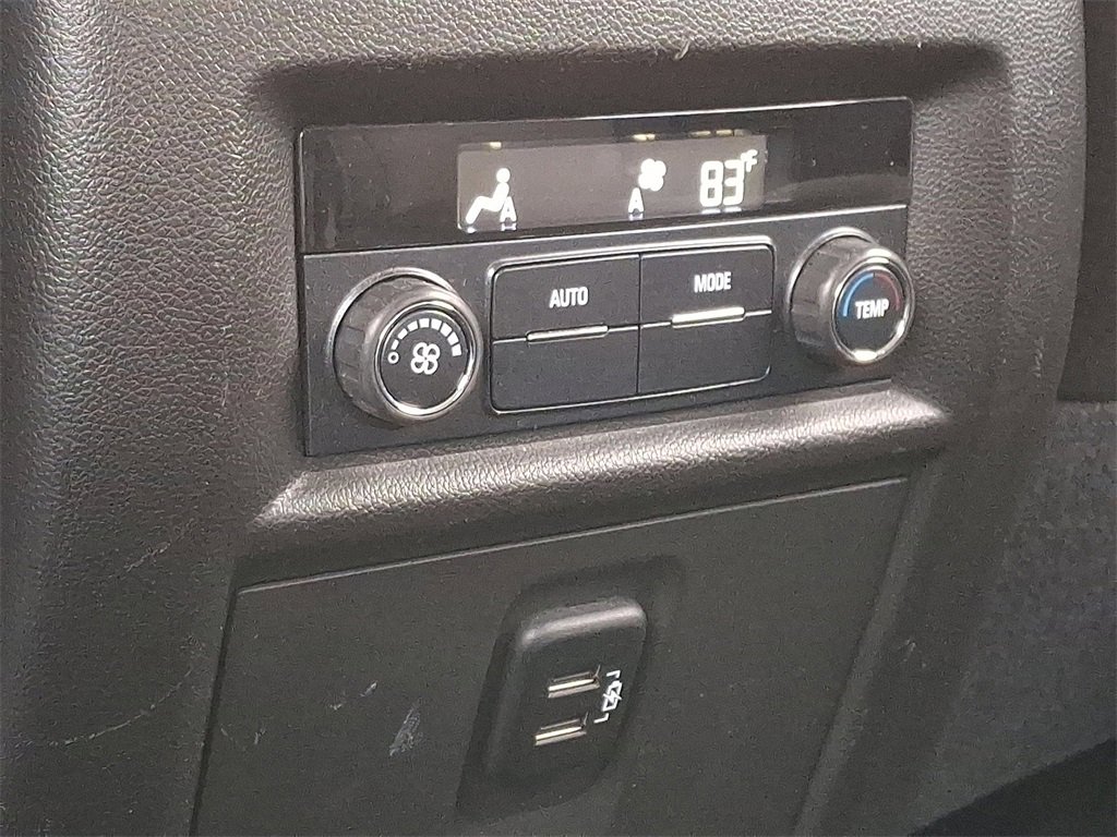 Used 2018 Chevrolet Traverse LT image 15