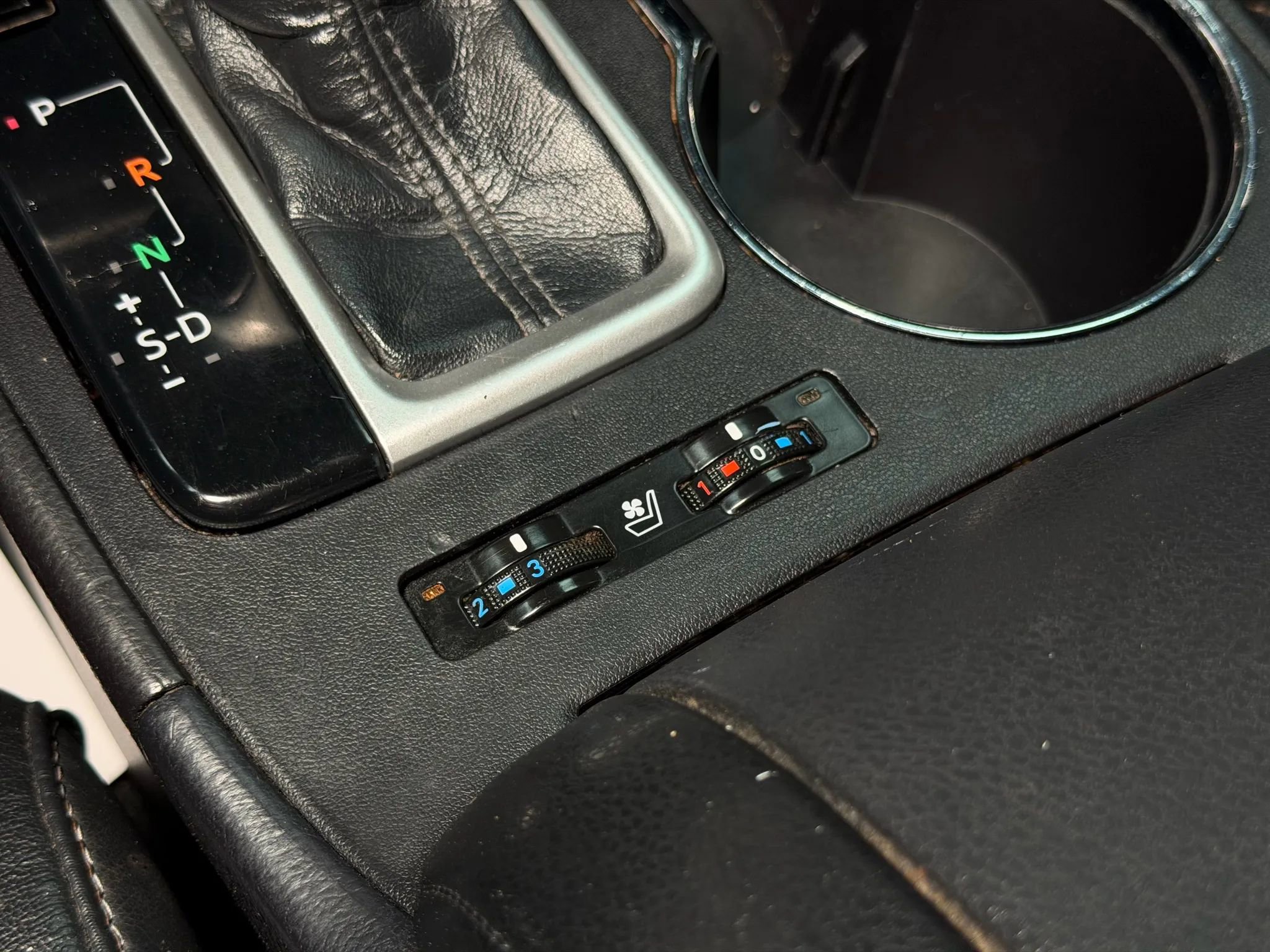 Used 2015 Toyota Highlander Limited Platinum image 43