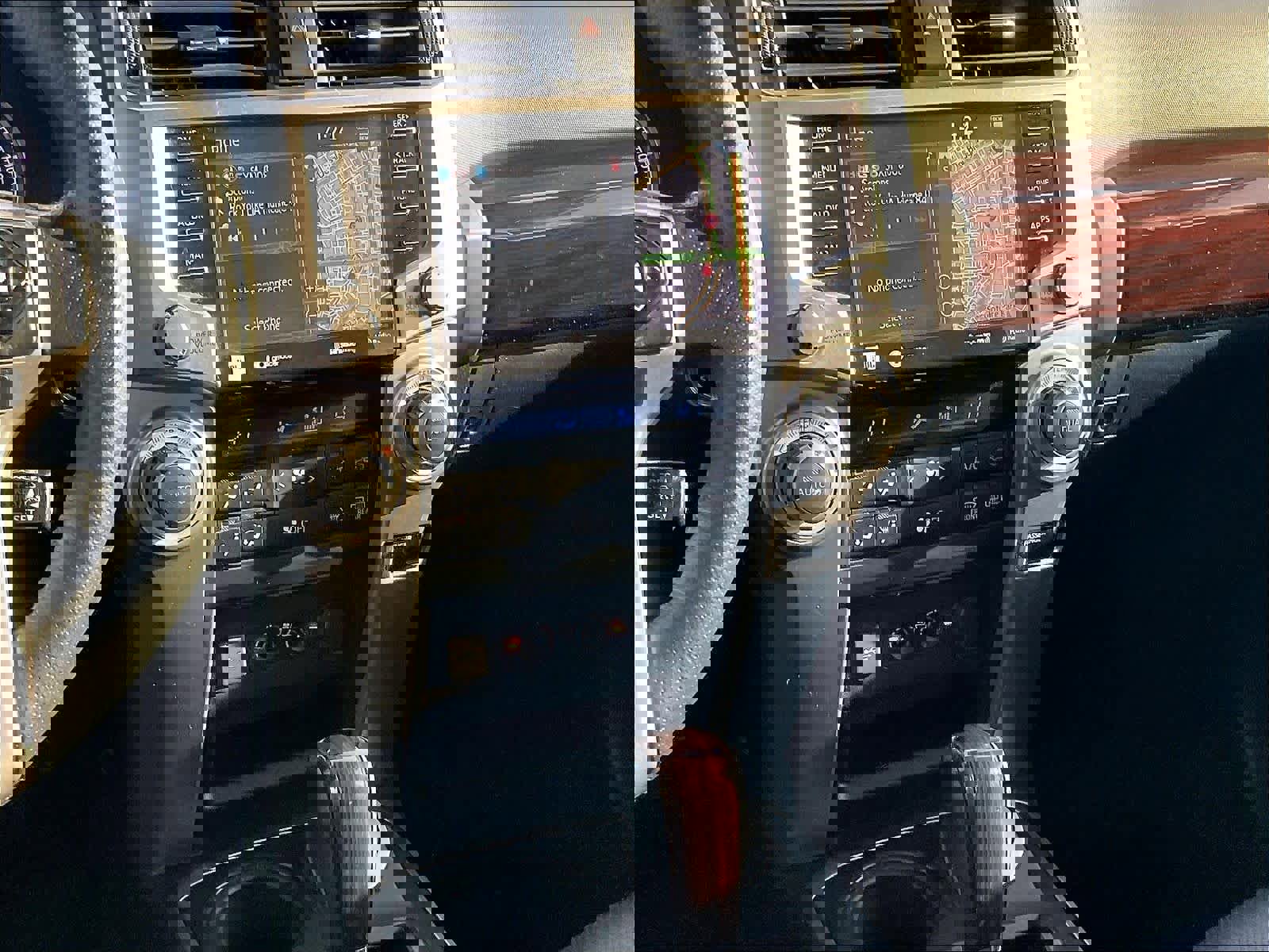 Used 2020 Toyota 4Runner Limited image 8