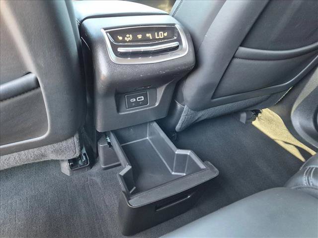 Used 2023 Cadillac XT6 Premium Luxury AWD/4WD image 17